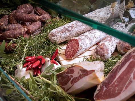 Salumi Tipici Toscani Produzione Artigianale Salumificio G B Di