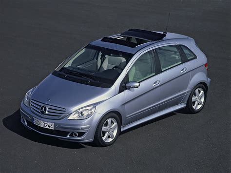 Mercedes Benz B Class Review And Photos