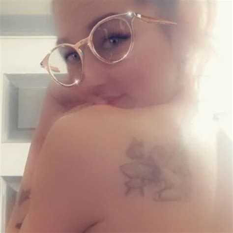 Humping Pillows Babe Babe Porn Feat Karma Chaos Xhamster