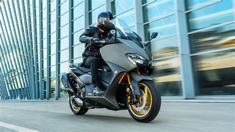 Motorrad Vergleich Honda X Adv Vs Yamaha Tmax Tech Max