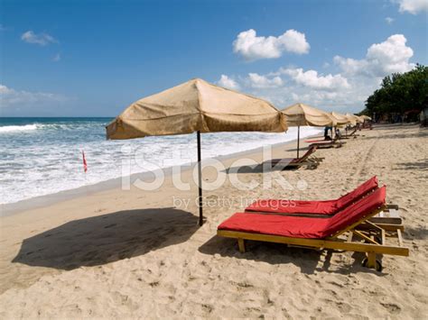 Foto De Stock Sol De La Mañana En La Playa De Kuta Bali Indonesia