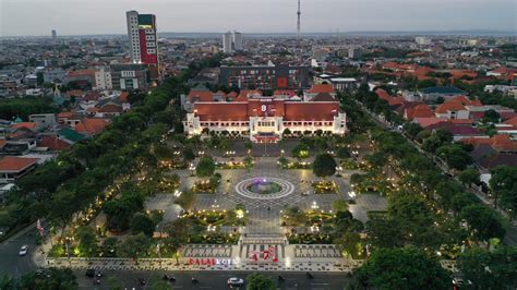 Wali Kota Eri Cahyadi Revitalisasi Taman Kota Surabaya Jadi Lebih