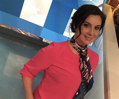 Телеведущая Екатерина Стриженова впервые станет бабушкой