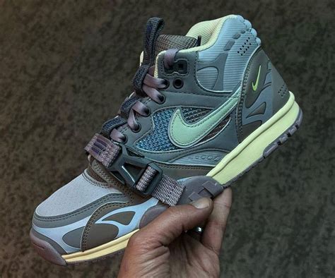 Nike Gives the Air Trainer 1 an Update | Complex
