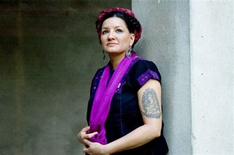 Sandra Cisneros Poems (Amazing Poem Collection)