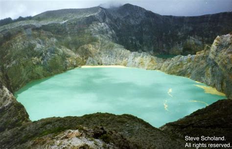 Volcanic Lakes :: Pasternack