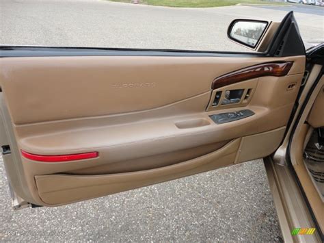 1999 Cadillac Eldorado Coupe Door Panel Photos