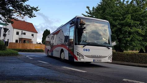 Zwei Buslinien in den Kreisen Paderborn und Höxter fahren nur noch auf