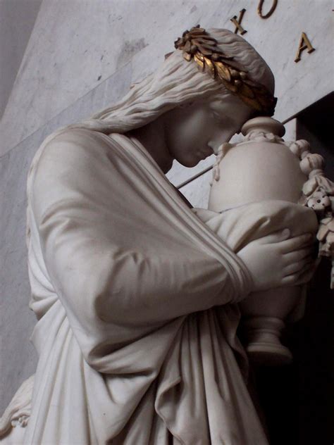 Il Monumento Funebre A Maria Cristina Daustria Canova Foscolo I