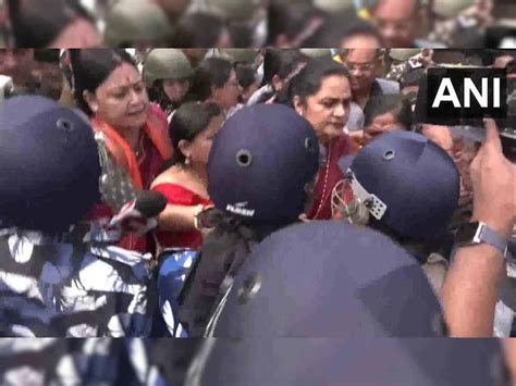 Bjp Team Stopped By Bengal Police From Visiting Sandeshkhali