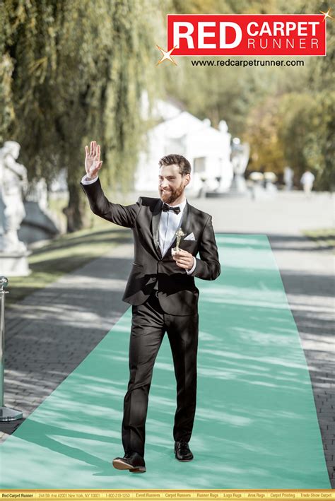 Actor At The Awards Ceremony Redcarpetrunner Carpe Flickr