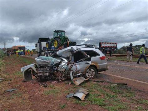 Pastor Morre Na Hora Em Acidente Entre Palio E Carreta Na BR 163