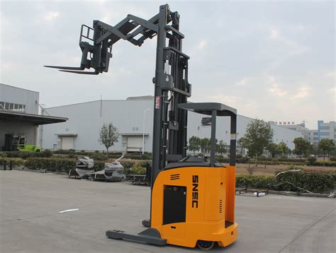 2024 New Battery Forklift Reach Forklift Truck 2 Ton Electric Reach