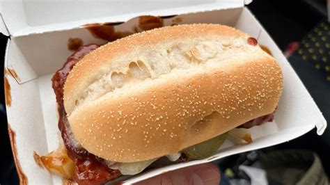 Mcdonalds Fan Favorite Mcrib Has A Ridiculous Number Of Ingredients