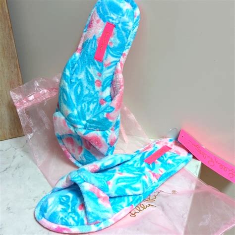 Lilly Pulitzer Shoes Nwt Lilly Pulitzer Printer Terry Velour Pool