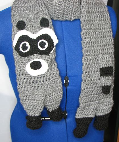 Ravelry Raccoon Scarf Pattern By Donna Collinsworth