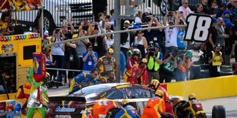 Pit road speeding penalty denies Kyle Busch hometown NASCAR sweep