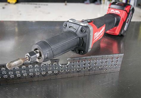 Milwaukee Cordless Die Grinder M18 FUEL Video Review | STR