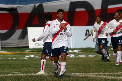 Yaco Eskenazi Una Mirada A Su Etapa Como Futbolista Antes De Ingresar