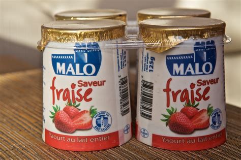 Yaourt Au Lait Entier Saveur Fraise X G Par Malo