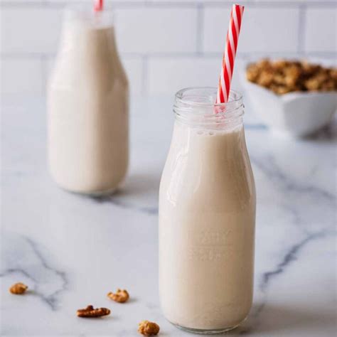 Walnut Milk (Healthy, Easy 2 Ingredient Recipe) - Heavenly Home Cooking