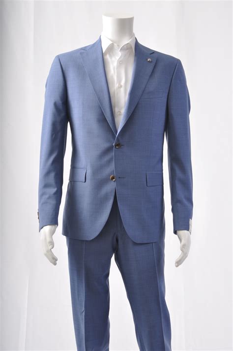 Modern Fit Light Blue Suit Benjamin S Menswear