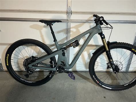 2022 Yeti SB130 T2 Medium Only 30 Miles For Sale