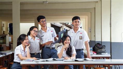 Selamat Beasiswa Pt Pos Indonesia Dibuka Lulusan Sma Smk Bisa