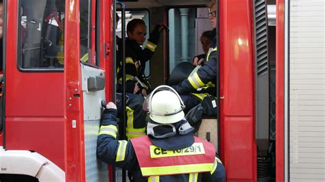 Celler Feuerwehr übt bei Karstadt Freiw Feuerwehr Celle