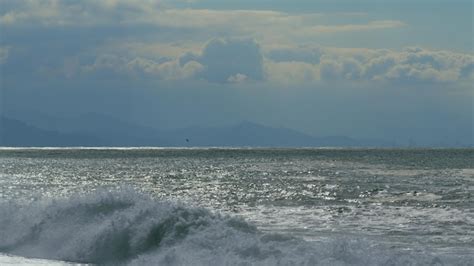 Onda De Tempestade No Mar Mar Escuro Superf Cie Do Oceano Salpicos De