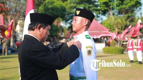 Wabup Klaten Yoga Hardaya Resmi Kukuhkan Anggota Paskibra Tingkat