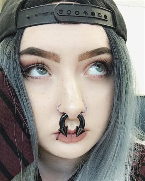 Women With Huge Septums Photo Nose Piercing Septum Piercing Girl