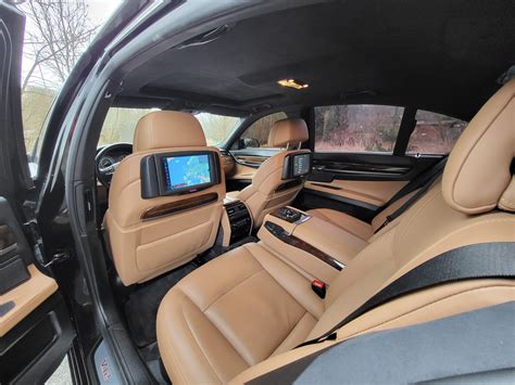 Recenze Bmw 760i F01 Drivezone®