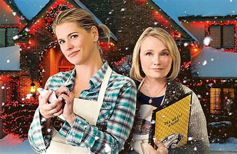 4 Festive Local Christmas Scenes, 3 Best Hallmark Christmas Movies Ever