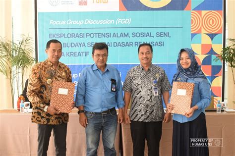 Tim Rg Pengkajian Seni Prodi Seni Rupa Murni Fsrd Uns Gelar Fgd Bahas