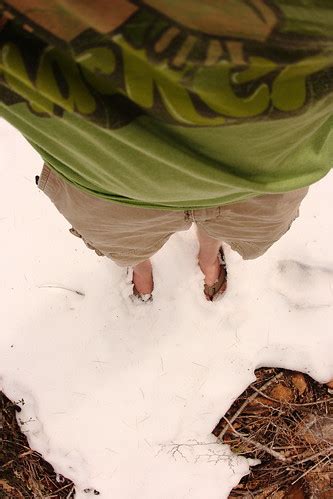 I M Standing In Snow In A T Shirt Shorts And Flip Flops Flickr