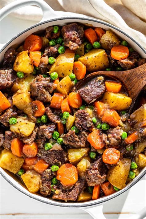 Best Dutch Oven Beef Stew Get Inspired Everyday