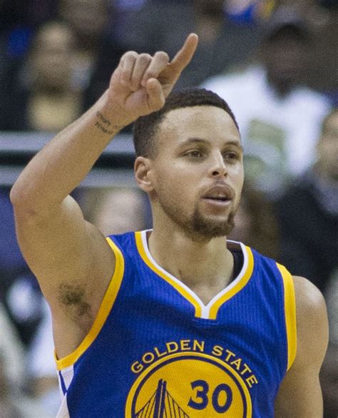 Ra L Brindis On Twitter El Basquetbolista Stephen Curry