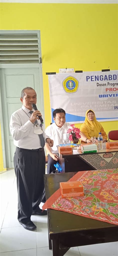 Dosen PPs Universitas PGRI Palembang Gelar PkM Di SMAN 1 Kandis Ogan