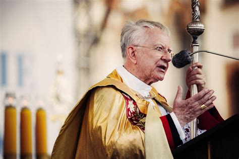 Abp Jędraszewski o bł ks Rapaczu wzywał do wierności Bogu eKAI