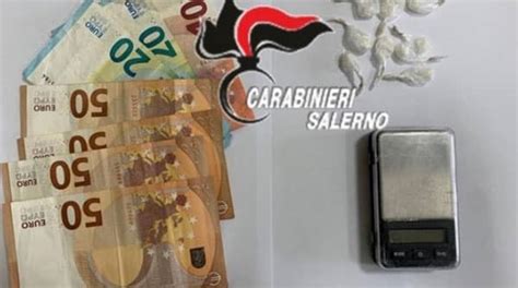 Salerno Sorpreso Con Droga E Denaro Un Enne Arrestato In Flagranza