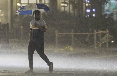 Mumbai Weather Update Heavy To Very Heavy Rainfall Likely Today