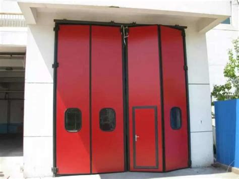 Industrial Bi Folding Door Automatic Industrial Door Manufacturer