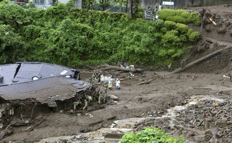 日土石流3死80失蹤！山泥狂瀉1500人搜救再救出3人 1人心肺停止 Ettoday國際新聞 Ettoday新聞雲