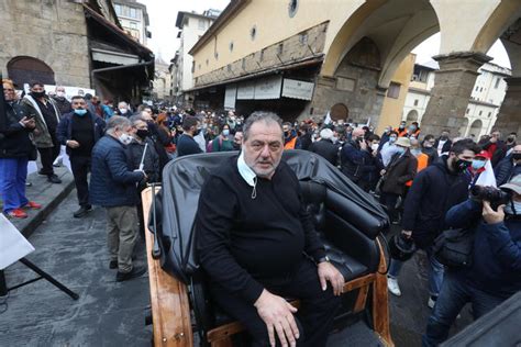 Dpcm La Marcia Dei Ristoratori In 200 A Piedi Da Firenze A Roma