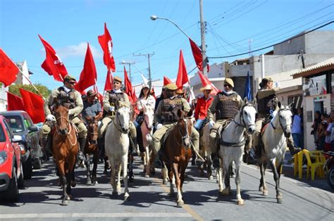 Po Es Cipm Acompanha A Chegada Das Bandeiras Na Tradicional Festa