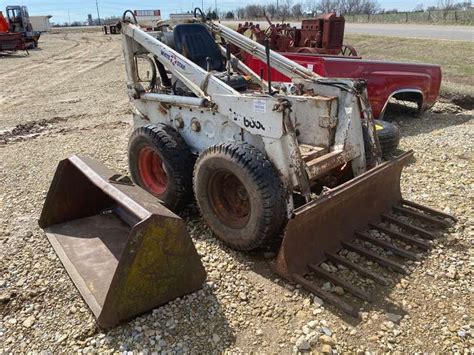 Bobcat 610 Skidsteer w/ Quick Attach Loader Bucket & Hay Fork Attachment - Gavel Roads Online ...