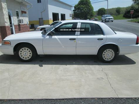 2004 Ford Crown Victoria Police Interceptor P71