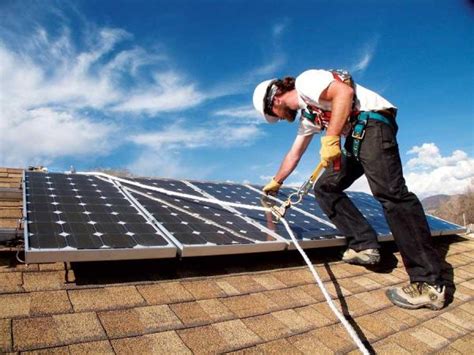 Become A Solar Installer Or Solar Technician Mother Earth News