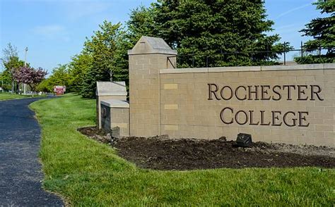 80+ Rochester College Stock Photos, Pictures & Royalty-Free Images - iStock